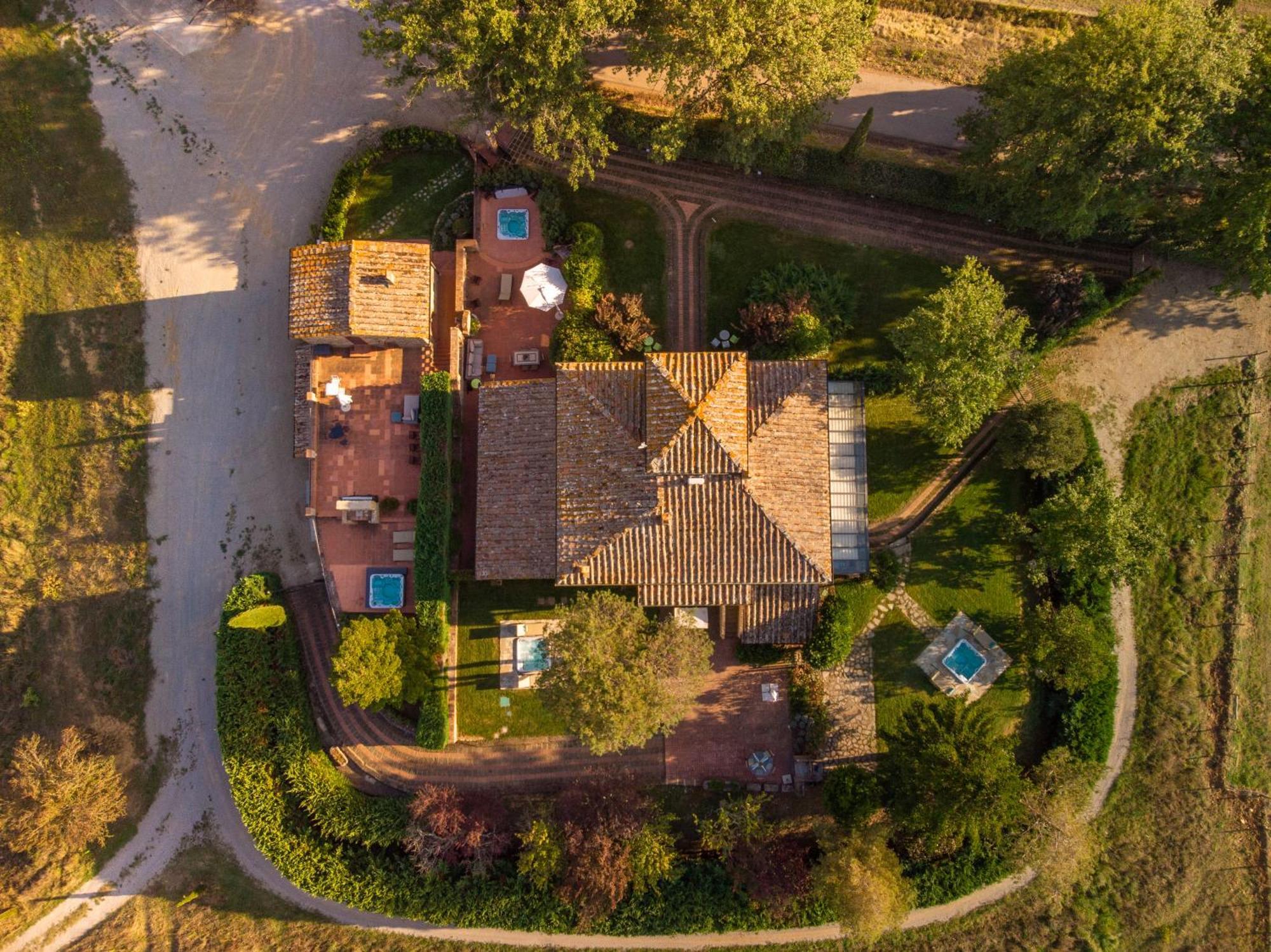 Relais La Martina Hotel Pietraviva Bagian luar foto